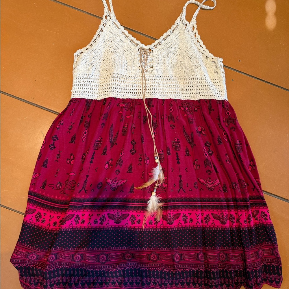 Entro Long Sleeve Dress in Cream and Burgundy